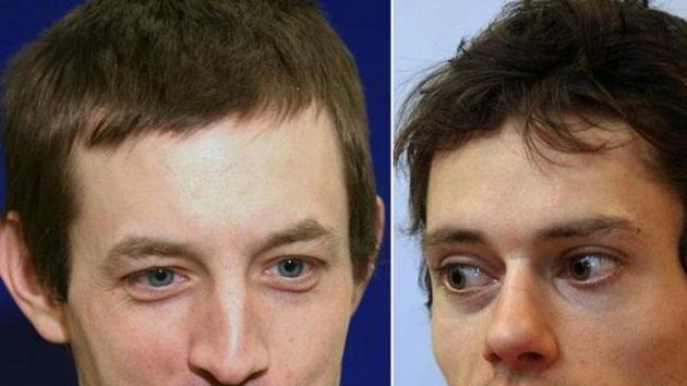 Běžci na lyžích Martin Koukal (vlevo) a Dušan Kožíšek před odletem na soustředění do Kanady. Běžci na lyžích Martin Koukal (vlevo) a Dušan Kožíšek před odletem na soustředění do Kanady.