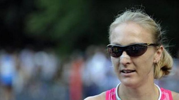 Britská běžkyně Paula Radcliffeová po vítězství v půlmaratónu v New Yorku Britská běžkyně Paula Radcliffeová po vítězství v půlmaratónu v New Yorku