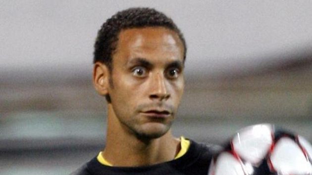 Fotbalista Manchesteru United Rio Ferdinand Fotbalista Manchesteru United Rio Ferdinand