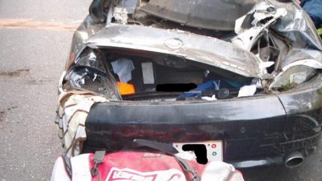 Zdemolovaný vůz BMW Jakuba Klepiše. Zdemolovaný vůz BMW Jakuba Klepiše.