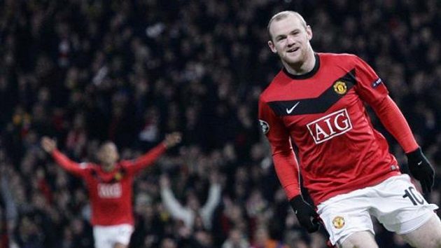 Útočník Manchesteru United Wayne Rooney po jedné ze svých branek do sítě milánskému AC. Útočník Manchesteru United Wayne Rooney po jedné ze svých branek do sítě milánskému AC.