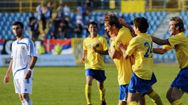 Fotbalisté Košic oslavují výhru nad Sarajevem Fotbalisté Košic oslavují výhru nad Sarajevem