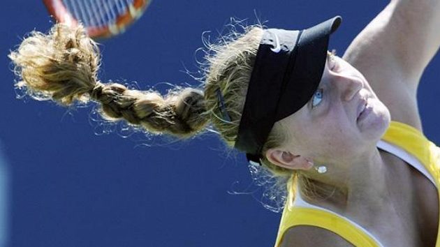 Petra Kvitová při utkání 2. kola US Open s Italkou Garbinovou. Petra Kvitová při utkání 2. kola US Open s Italkou Garbinovou.