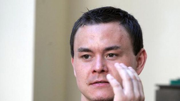 Hokejový útočník Jiří Hudler na tiskové konferenci v Praze Hokejový útočník Jiří Hudler na tiskové konferenci v Praze