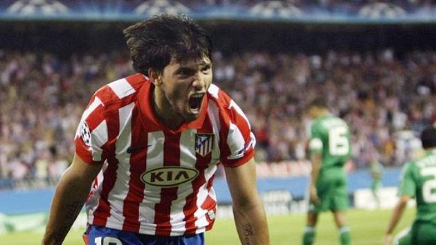 Sergio Aguero z Atlétika Madrid po gólu v zápase s Panathinaikosem. (ilustrační foto) Sergio Aguero z Atlétika Madrid po gólu v zápase s Panathinaikosem. (ilustrační foto)