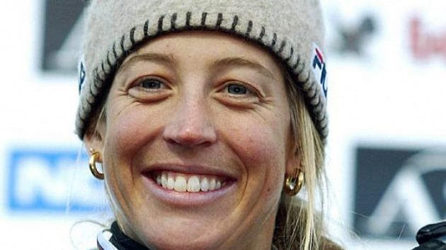Francouzská snowboardistka Karine Rubyová se zlatou medailí z MS 2003 v rakouském Kreischbergu Francouzská snowboardistka Karine Rubyová se zlatou medailí z MS 2003 v rakouském Kreischbergu