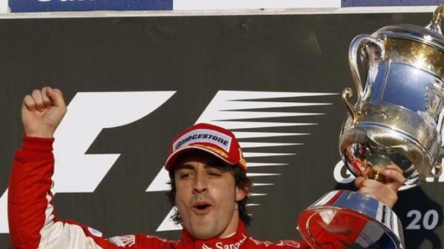 Vítěz Velké ceny Bahrajnu Fernando Alonso Vítěz Velké ceny Bahrajnu Fernando Alonso