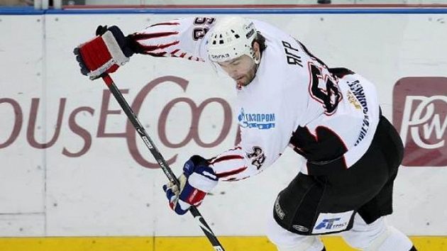 Jaromír Jágr v dresu Omsku Jaromír Jágr v dresu Omsku