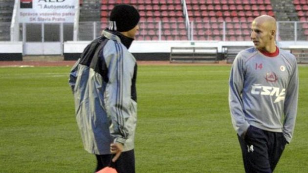 Patrik Gedeon (vpravo) ještě na tréninku Slavie Praha Patrik Gedeon (vpravo) ještě na tréninku Slavie Praha