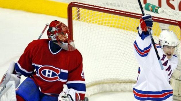 Petr Průcha z Rangers oslavuje branku. Petr Průcha z Rangers oslavuje branku.