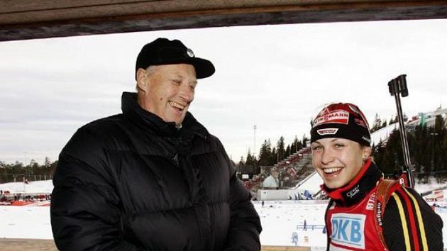 Magdaleně Neunerové k dvojnásobnému triumfu na závodech v Oslu gratuloval i norský král Harald. Magdaleně Neunerové k dvojnásobnému triumfu na závodech v Oslu gratuloval i norský král Harald.