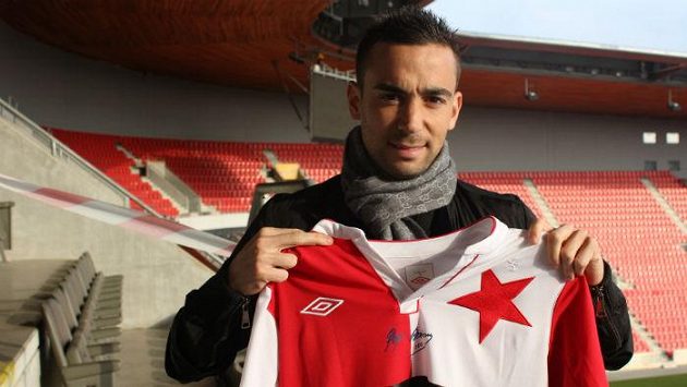 Posila pražské Slavie Damien Boudjemaa. Posila pražské Slavie Damien Boudjemaa.