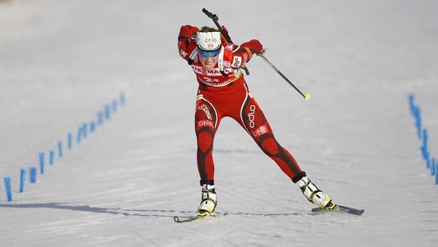 Norská biatlonistka Tora Bergerová v cíli závodu Norská biatlonistka Tora Bergerová v cíli závodu