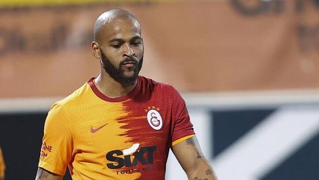 Brazilský fotbalista Marcao v dresu tureckého Galatasaraye. Brazilský fotbalista Marcao v dresu tureckého Galatasaraye.
