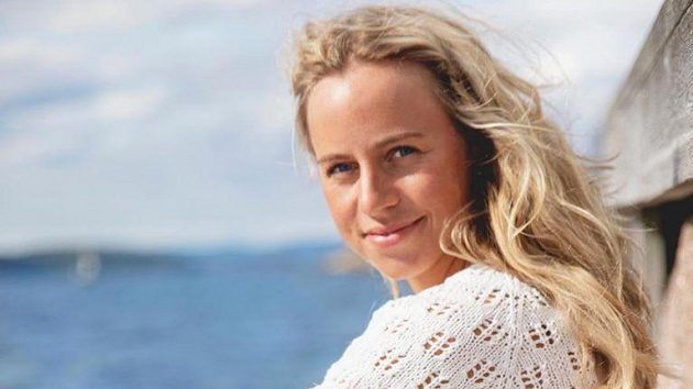 Norská biatlonistka Tiril Eckhoffová při posezónním reklamním focení u vody Norská biatlonistka Tiril Eckhoffová při posezónním reklamním focení u vody