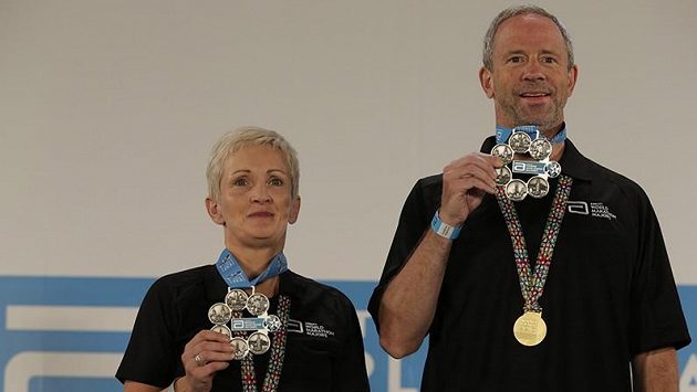 Barbara Fleming-Peceová se stala první ženou Severního Irska, která zaběhla TOP 6, šest nejvýznamnějších maratónů v řadě. Úspech slavil i David Marek z Chicaga. Barbara Fleming-Peceová se stala první ženou Severního Irska, která zaběhla TOP 6, šest nejvýznamnějších maratónů v řadě. Úspech slavil i David Marek z Chicaga.