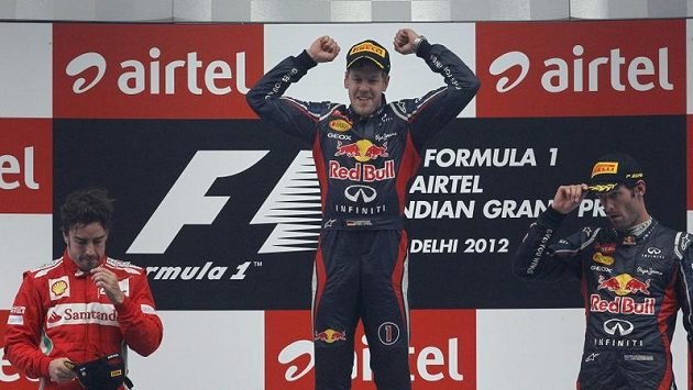 Vettel už má na „bedně" vyšlapaný důlek. Vettel už má na „bedně" vyšlapaný důlek.