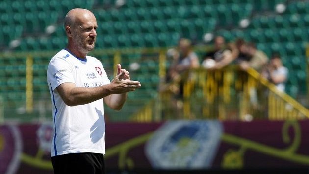 Michal Bílek na tréninku fotbalové reprezentace. Michal Bílek na tréninku fotbalové reprezentace.