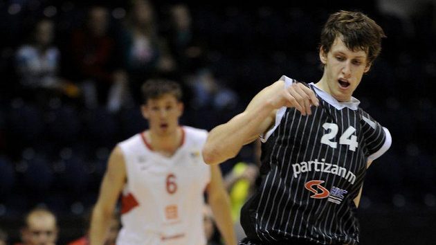Jan Veselý z Partizanu Bělehrad v utkání proti Nymburku. Jan Veselý z Partizanu Bělehrad v utkání proti Nymburku.