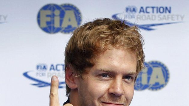 Spokojený Sebastian Vettel ze stáje Red Bull Spokojený Sebastian Vettel ze stáje Red Bull