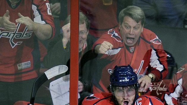 Alexander Ovečkin slaví svůj gól proti Torontu Alexander Ovečkin slaví svůj gól proti Torontu