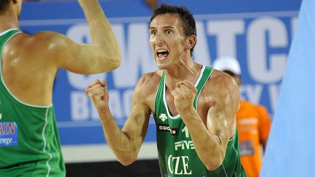 Česká pár plážových volejbalistů Pavel Rotrekl (vpravo) a Michal Bíza Česká pár plážových volejbalistů Pavel Rotrekl (vpravo) a Michal Bíza