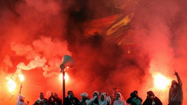Polští fotbaloví chuligáni dělají starost organizátorům Eura 2012. Polští fotbaloví chuligáni dělají starost organizátorům Eura 2012.
