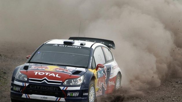 Sébastien Ogier s navigátorem Ingrassiou ve voze Citroen C4 WRC Sébastien Ogier s navigátorem Ingrassiou ve voze Citroen C4 WRC