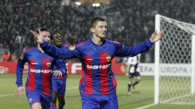 Tomáš Necid se raduje z gólu na hřišti Soluně. Tomáš Necid se raduje z gólu na hřišti Soluně.