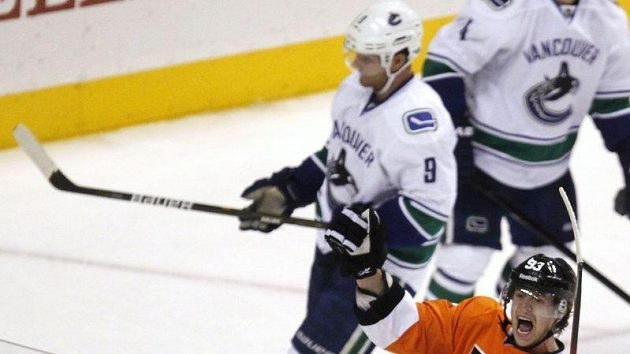 Jakub Voráček z Philadelphie se raduje z branky. Jakub Voráček z Philadelphie se raduje z branky.