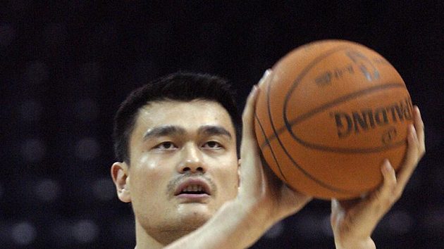 Basketbalista Houstonu Rockets Jao Ming Basketbalista Houstonu Rockets Jao Ming
