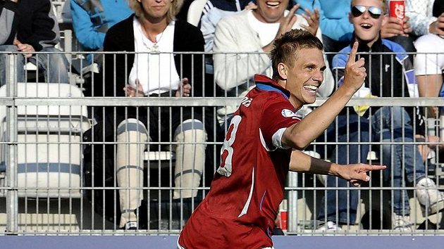 Bořek Dočkal se raduje z gólu do sítě Ukrajiny v úvodním zápase na ME v Dánsku. Bořek Dočkal se raduje z gólu do sítě Ukrajiny v úvodním zápase na ME v Dánsku.
