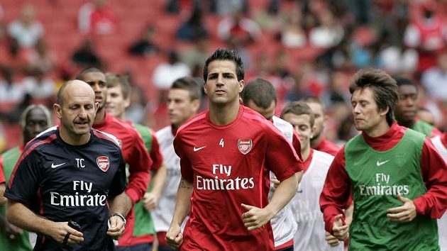 Arsene Wenger chce Fabregas udržet za každou cenu. Arsene Wenger chce Fabregas udržet za každou cenu.