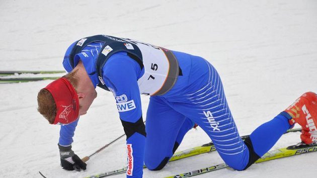 Vyčerpaný Lukáš Bauer. Vyčerpaný Lukáš Bauer.