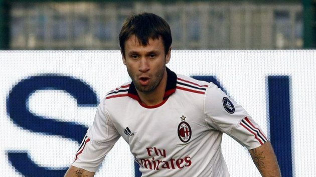 Antonio Cassano v dresu AC Milán Antonio Cassano v dresu AC Milán