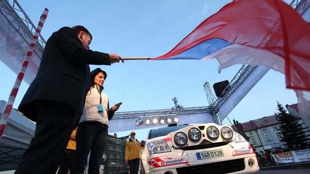 Valašská rallye opět odstartuje Mezinárodní mistrovství České republiky v automobilových soutěžích. Valašská rallye opět odstartuje Mezinárodní mistrovství České republiky v automobilových soutěžích.
