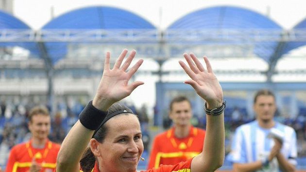 Dagmar Damková se stala členkou Komise rozhodčích Evropské fotbalové unie UEFA a teď povede i české sudí... Dagmar Damková se stala členkou Komise rozhodčích Evropské fotbalové unie UEFA a teď povede i české sudí...