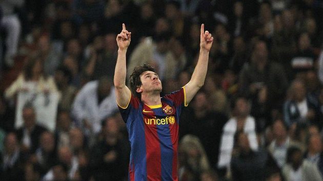 Útočník Barcelony Lionel Messi se raduje z branky do sítě Realu Madrid. Útočník Barcelony Lionel Messi se raduje z branky do sítě Realu Madrid.