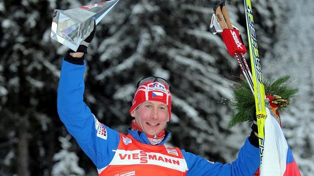 Lukáš Bauer oslavuje triumf v Tour de Ski 2010. Lukáš Bauer oslavuje triumf v Tour de Ski 2010.