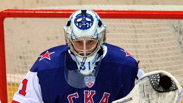 Český brankář ruského celku SKA Petrohrad Jakub Štěpánek Český brankář ruského celku SKA Petrohrad Jakub Štěpánek