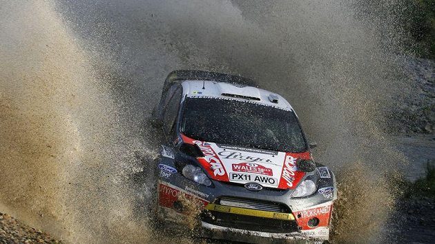 Martin Prokop s vozem Ford Fiesta WRC na trati Britské rallye. Martin Prokop s vozem Ford Fiesta WRC na trati Britské rallye.