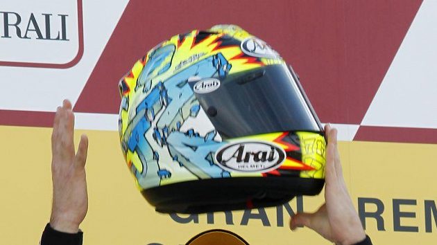 Karel Abraham po vítězství v GP Valencie Karel Abraham po vítězství v GP Valencie