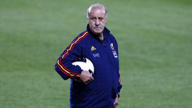 Španělský trenér Vicente Del Bosque na tréninku Španělský trenér Vicente Del Bosque na tréninku
