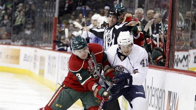 Marek Židlický (vlevo) by chtěl v novém klubu dosáhnout na Stanley Cup. Marek Židlický (vlevo) by chtěl v novém klubu dosáhnout na Stanley Cup.
