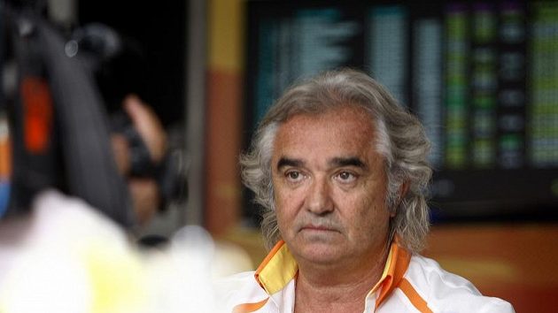 Bývalý šéf Renaultu Flavio Briatore Bývalý šéf Renaultu Flavio Briatore