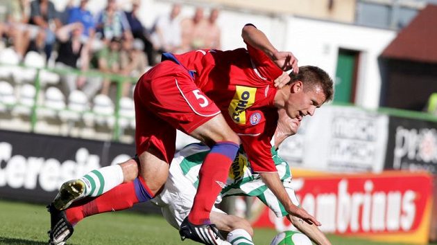 Lukáš Mareček (v popředí) je na odchodu z Brna, míří do Anderlechtu Brusel Lukáš Mareček (v popředí) je na odchodu z Brna, míří do Anderlechtu Brusel