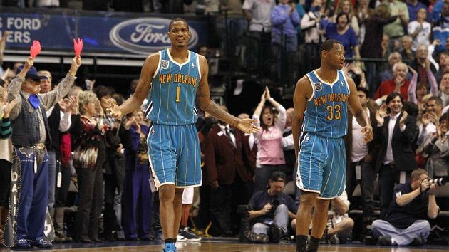 Vedení NBA jedná o odkoupení klubu New Orleans. Vedení NBA jedná o odkoupení klubu New Orleans.