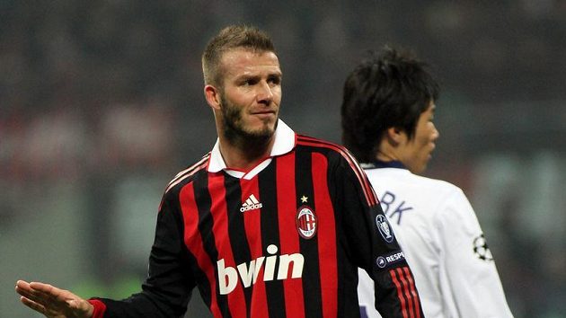 David Beckham v dresu AC Milán, potřetí se už do něho nejspíš neobleče. David Beckham v dresu AC Milán, potřetí se už do něho nejspíš neobleče.