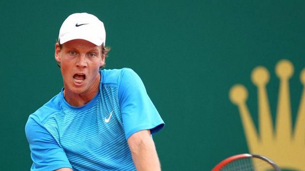 Tomáš Berdych si v Halle zahraje o finále. Tomáš Berdych si v Halle zahraje o finále.