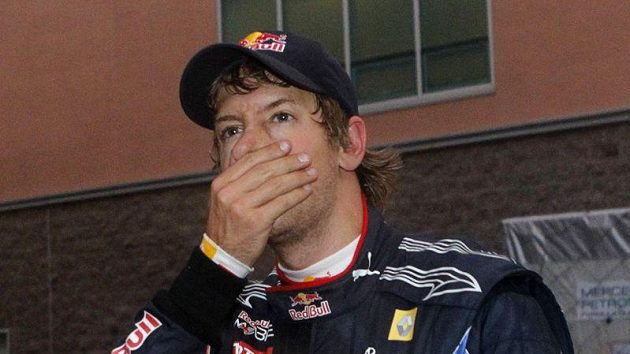 Sebastian Vettel. Získal titul a rozplakal se. Sebastian Vettel. Získal titul a rozplakal se.